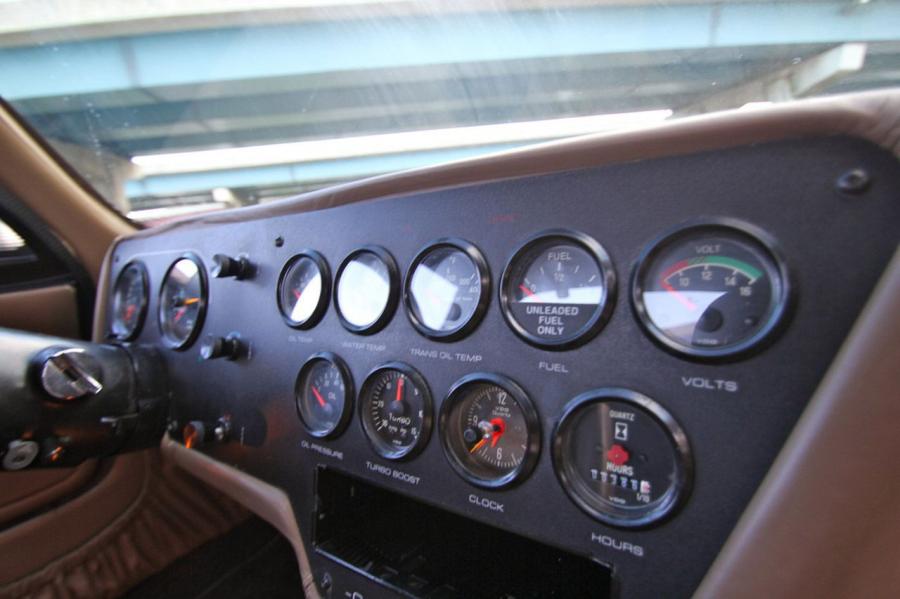 Панель приборов Mosler Consulier Targa 1990 года  (фото 16 из 52)